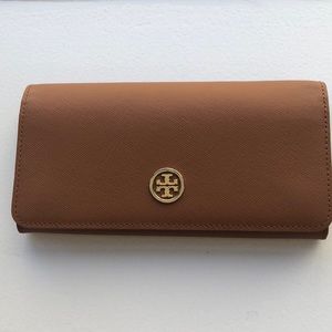 Tory Burch Robinson Continental Wallet